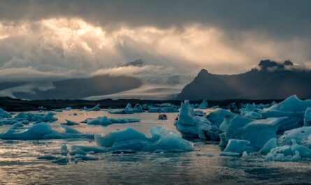 https://www.freepik.com/free-photo/beautiful-jokulsarlon-glacier-lagoon-iceland-with-sun-beams-from-dark-cloudy-sky_11890124.htm#fromView=search&page=1&position=21&uuid=181743f6-f54f-4cf1-839b-7f70f4af4f93&query=Why+Are+Glaciers+Melting%3F+A+Clear+Explanation+Without+Politics