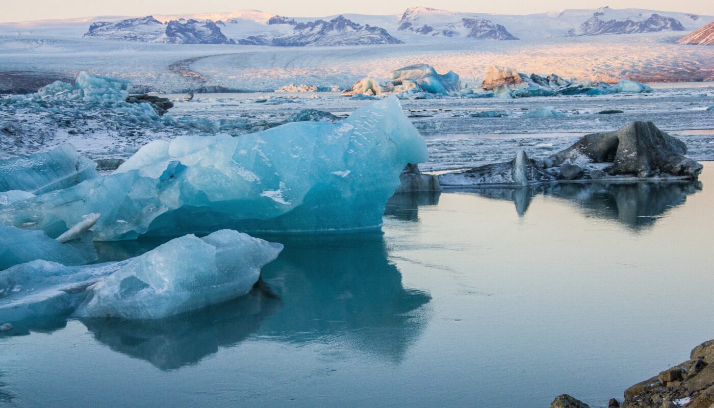 https://www.freepik.com/free-photo/icebergs-near-frozen-water-snowy-jokulsarlon-iceland_9759512.htm#fromView=search&page=1&position=4&uuid=1e852c58-fd75-4bfa-b7c8-013b663541ef&query=Glaciers+and+the+World%E2%80%99s+Freshwater+Supply