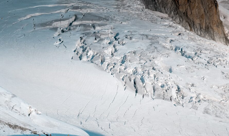 How Do Glaciers Form? Step-by-Step From Snow to Ice Giant