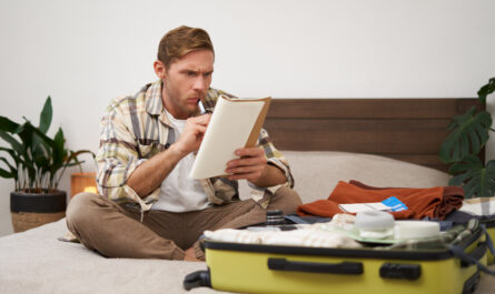 https://www.freepik.com/free-photo/portrait-angry-man-packing-suitcase-looking-frustrated-notebook-with-check-list-items_172722155.htm#fromView=search&page=1&position=3&uuid=b217c914-fb0c-45a1-bb3a-01a07dc534bd&query=What+to+Pack+for+a+Glacier+Trip%3A+The+Complete+Checklist