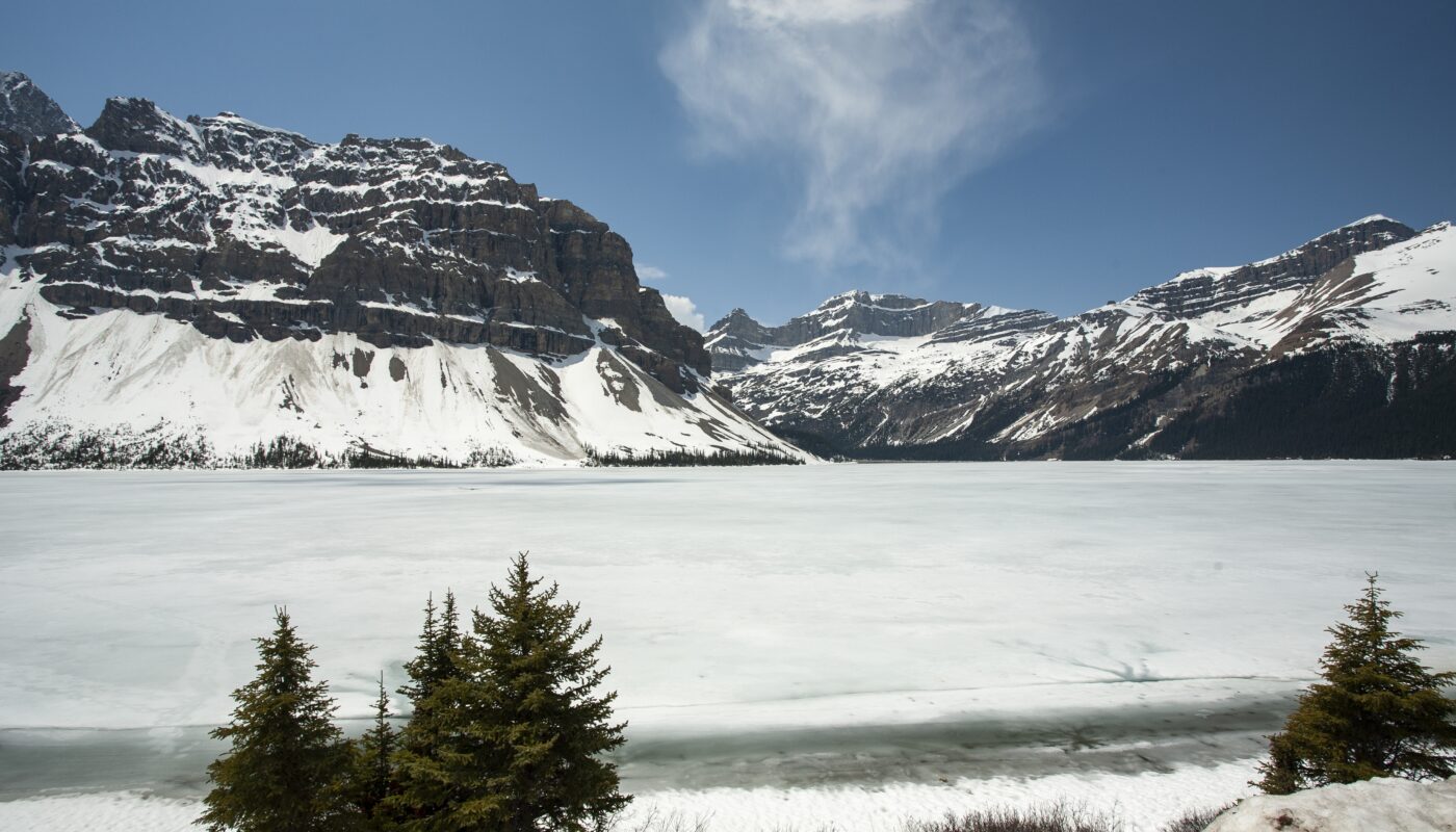 https://www.freepik.com/free-photo/beautiful-shot-frozen-hector-lake-canadian-rocky-mountains_10978964.htm#fromView=search&page=1&position=4&uuid=1aa80cd4-3bc5-4d69-880e-c94ea6e78f5e&query=Glaciers+of+Canada%3A+From+the+Rockies+to+the+Arctic