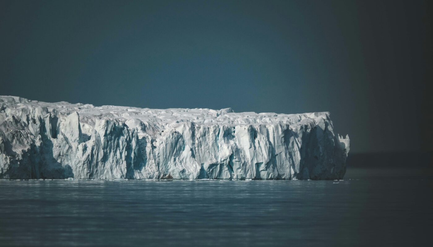 https://www.pexels.com/photo/majestic-arctic-glacier-floating-in-calm-waters-30247928/
