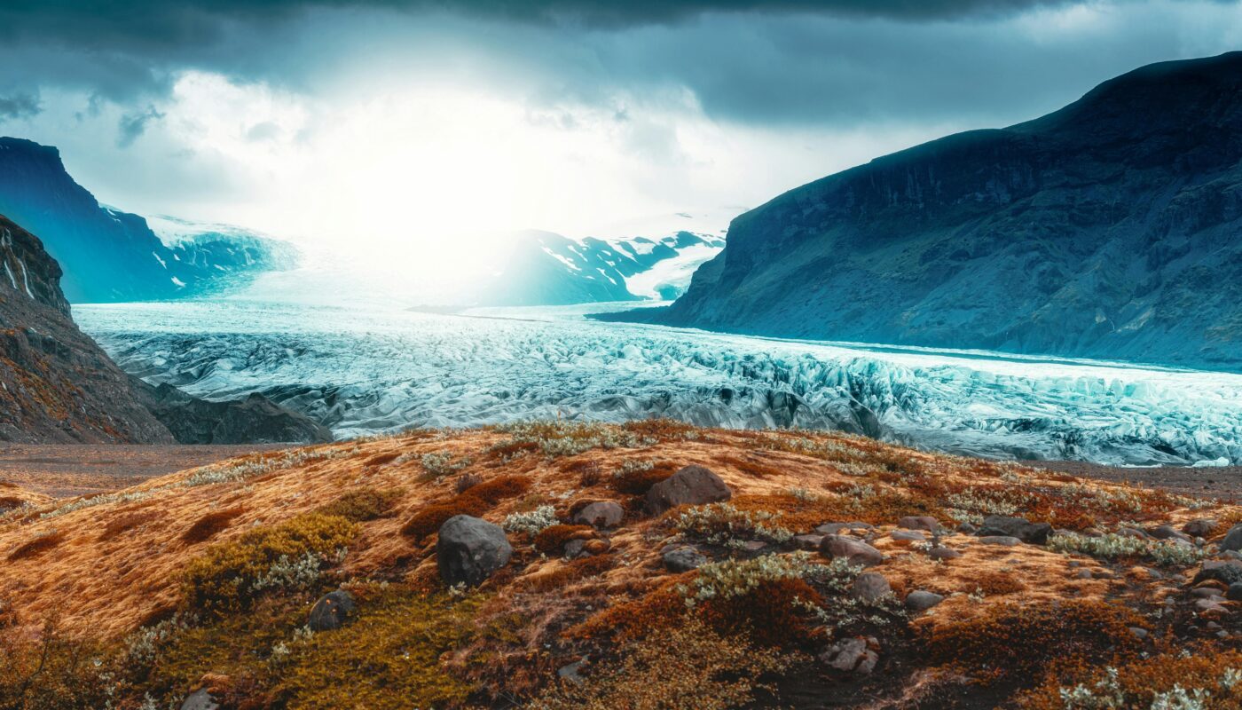 https://www.pexels.com/photo/wide-angle-shot-of-the-vatna-glacier-4729401/