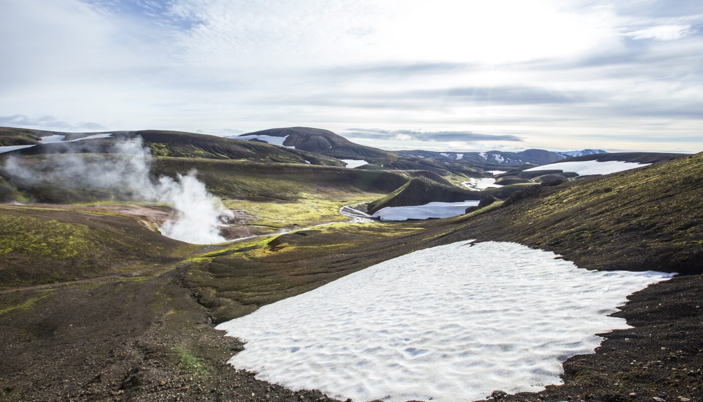 https://www.magnific.com/free-photo/beautiful-scenery-pools-boiling-water-snow-mountains_17245817.htm#fromView=search&page=2&position=1&uuid=36a4a937-16e1-4e18-80d6-df1daa388c3c&query=Which+Regions+Are+Most+Vulnerable+to+Glacier+Water+Loss%3F
