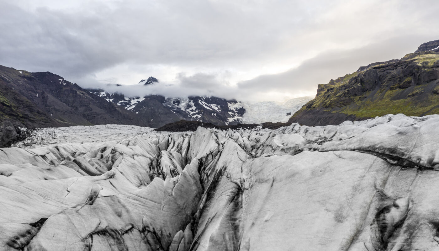 https://www.magnific.com/free-photo/landscape-badlands-covered-ice-cloudy-sky-iceland_17244462.htm#fromView=search&page=1&position=26&uuid=dec64f9c-09d0-43d8-844b-1c798906b1de&query=Lambert+Glacier%3A+The+World%E2%80%99s+Largest+Glacier+by+Volume
