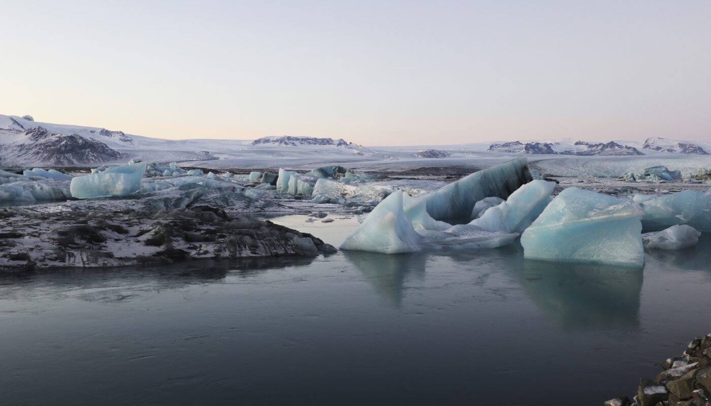 https://www.magnific.com/free-photo/beautiful-scenery-jokulsarlon_11343075.htm#fromView=search&page=3&position=25&uuid=913560d0-7755-4d63-98bc-887df88f9698&track=ais_test_b&query=How+Uncertain+Is+the+Future+of+Ice+Sheets%3F