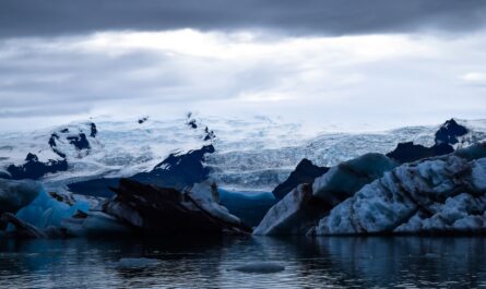 https://www.pexels.com/photo/an-iceberg-formation-melting-in-the-ocean-9897340/