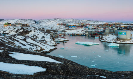https://www.magnific.com/free-photo/ilulissat-denmark-may-08-2014-morning-light-ilulissat-harbor-greenland_13060953.htm#fromView=search&page=1&position=23&uuid=1eded8b8-fa2e-406a-baa5-9b903f0e87b4&track=ais_hybrid&query=How+Greenland%E2%80%99s+Ice+Loss+Affects+the+Whole+World